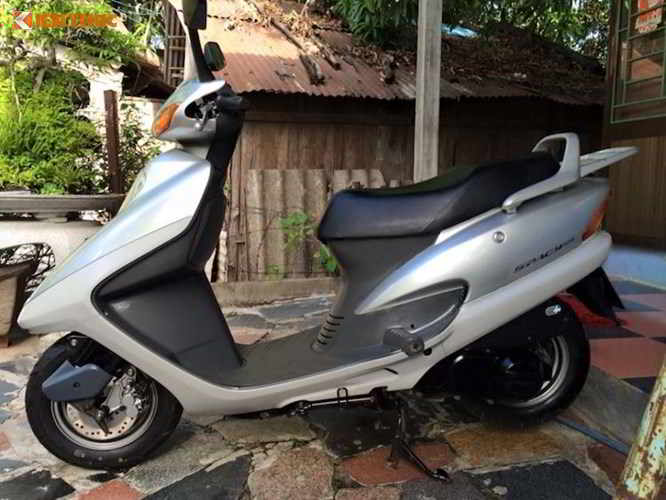 "Soi" Honda Spacy đi 16 năm giá 200 triệu tại Hà Nội