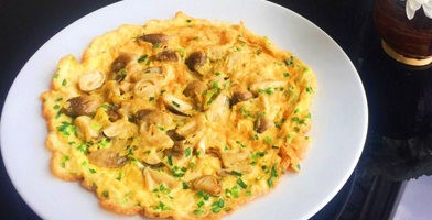 Hột vịt chiên nấm rơm